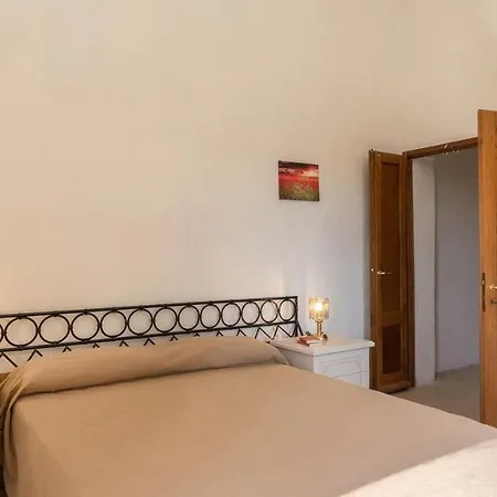 Casale Rasa 20&2, Emma Asciano