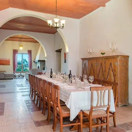 Villa Casale Rasa 20&2, Emma